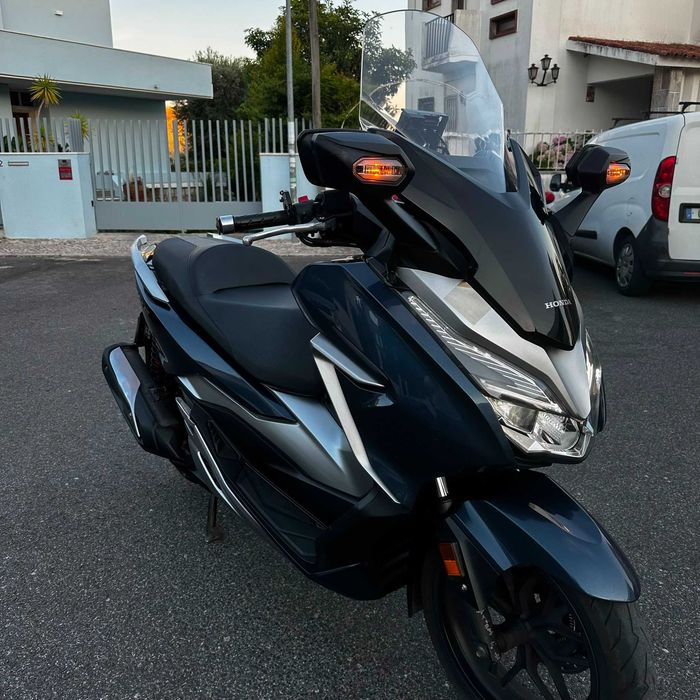 Honda Forza 300 ABS