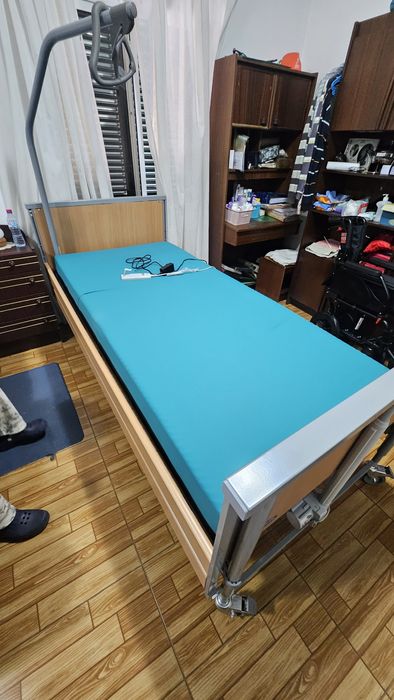 Cama ACCENT com guardas madeira + colchão viscoelastico + Pendural