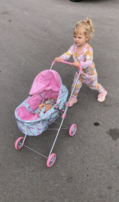 Візок для ляльок