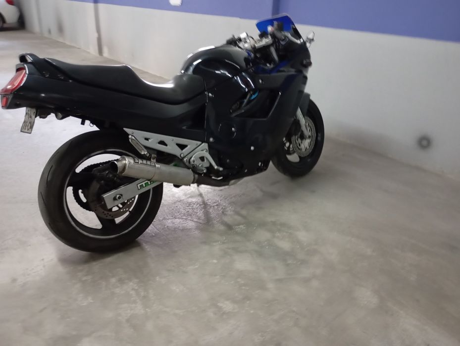Vendi Moto Suzuki GSX 750f Katana