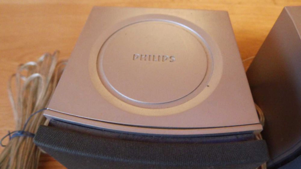 Głośniki. Zestaw głośników. Philips. Instrukcja.