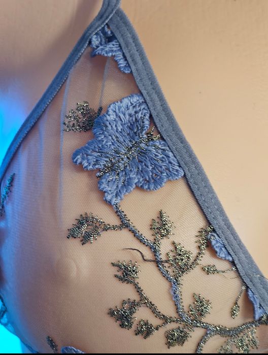 Seksowny koronkowy komplet damski w motylki.