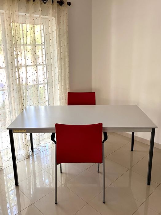 CONJUNTO DE ESCRITÓRIO 9 mesas e 15 cadeiras (bom estado)