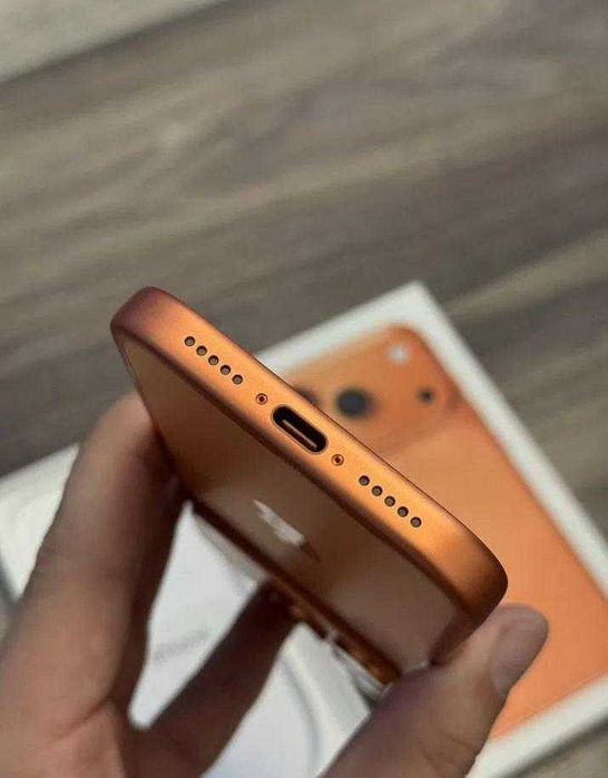 iPhone 17 Pro, 256 ГБ, SIM + eSIM