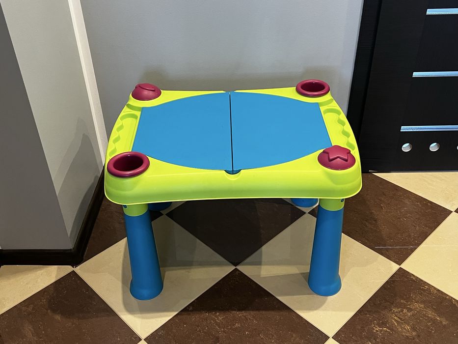 Stoliczek dla dzieci Creative Fun Table