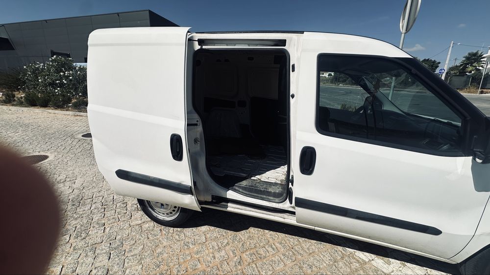 Opel Combo 1.3 Cdti Ecoflex  Iva Dedutivel