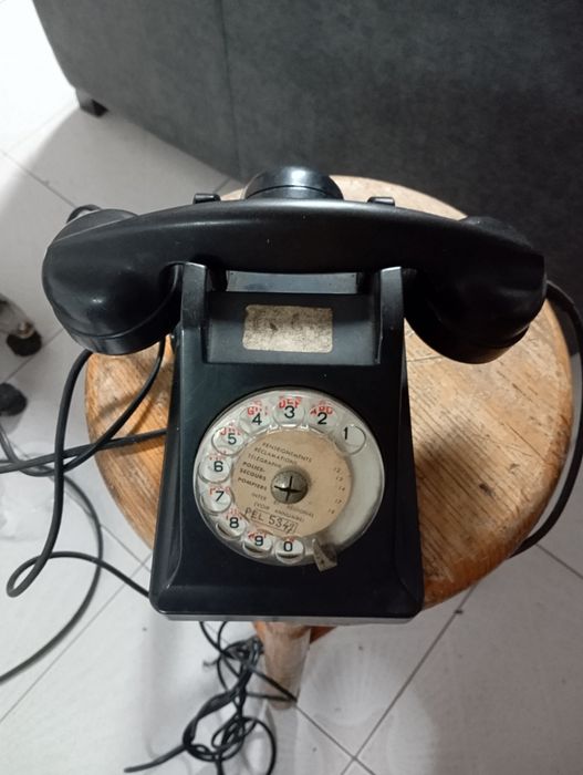 Telefone de baquelite de 1961
