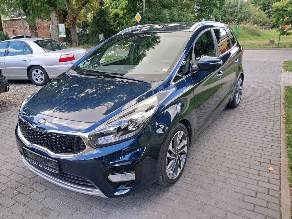 Kia Carens