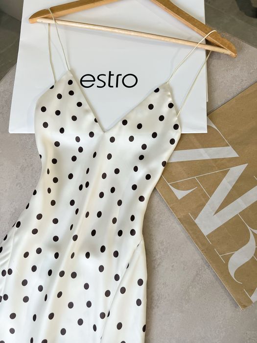 Сатинова сукня від Zara нові колекції