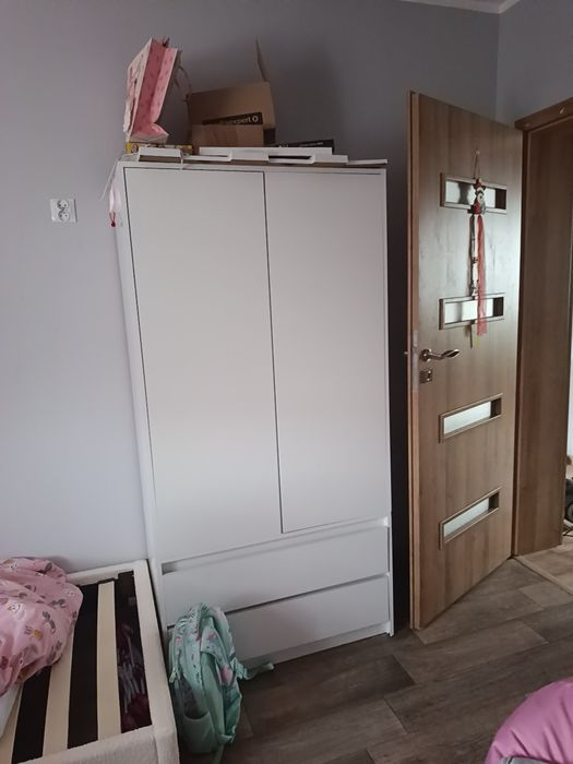 Oddam szafę stan dobry