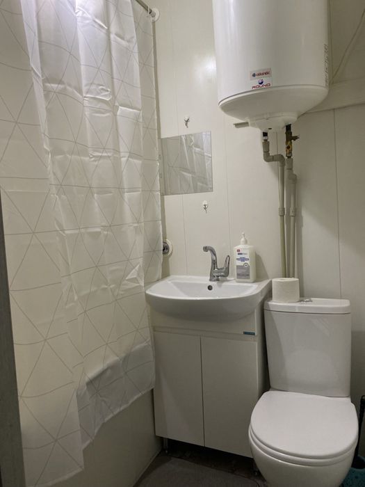 Сдаю в аренду по добово 2-кімнатну квартиру