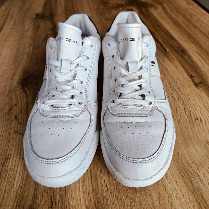 Buty Tommy Hilfiger białe 40
