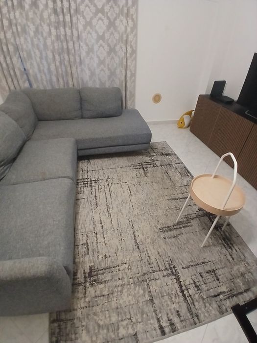 Sofá com chaise longue
