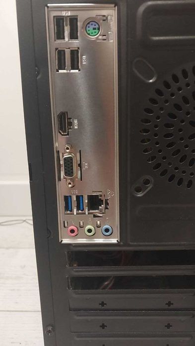 Комп'ютер для роботи/навчання + клавіатура з мишею бездротові