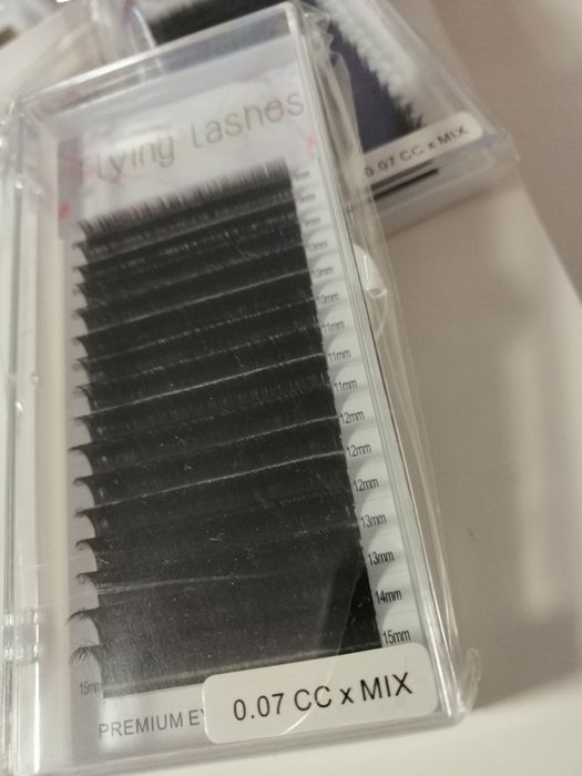 Sztuczne rzęsy kępki Flying lashes MIX
