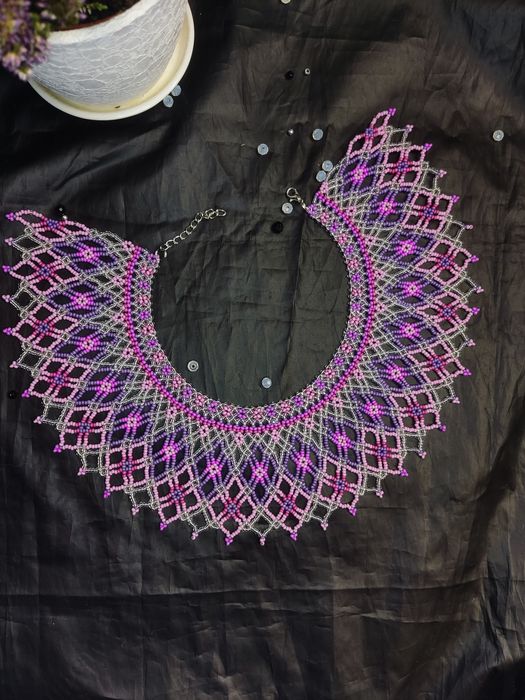 Силянка виконана з чеського бісеру ручна робота підійде для подарунка