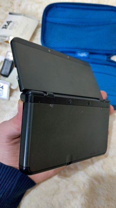 New Nintendo 3DS preta Desbloqueada