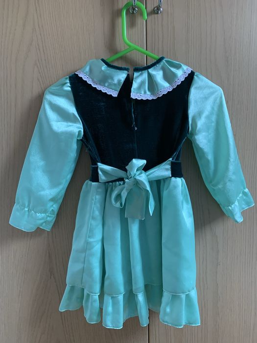 Kostium przebranie sukienka dworka krolewna 5-6 lat