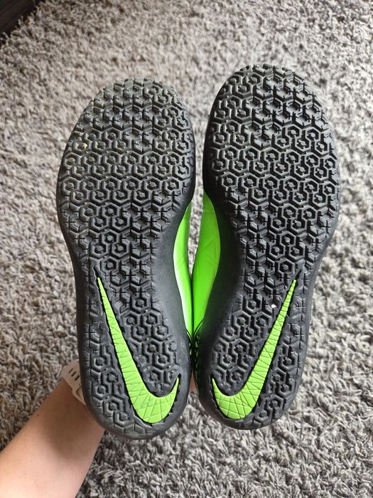 Бутси Nike Hypervenom Phelon для гри у залі 33р.




+1
Це футбольні б