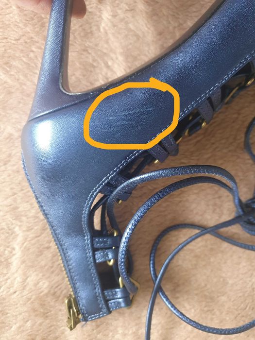 Damskie skórzane granatowe sandały szpilki Balmain - stan bardzo dobry