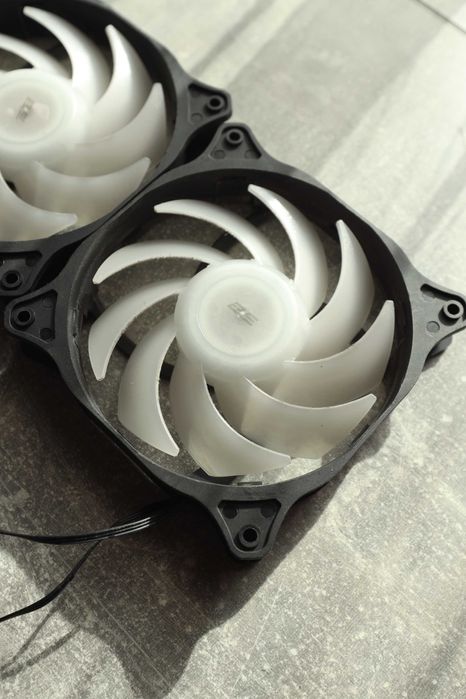 Кулеры RGB 2E Gaming и GameMax