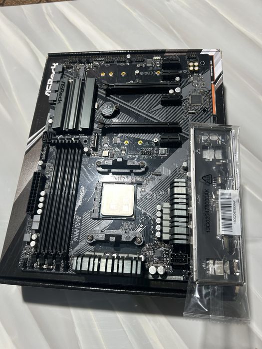 Комплект AM4 ASRock B450 Pro4+ Ryzen 3 1200.