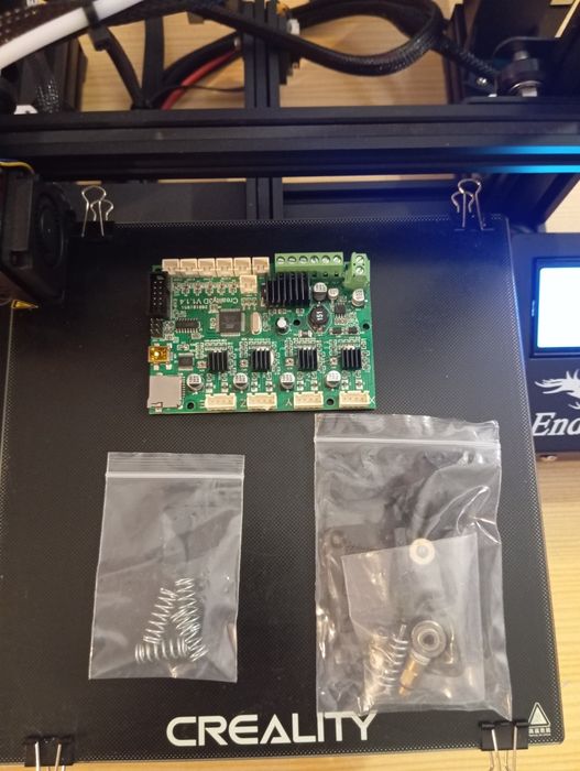 Impressora 3D Creality Ender 3 C/ Duplo Eixo Z e Motherboard SKR