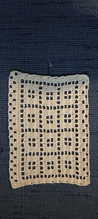 Naperon em crochê feito à mão