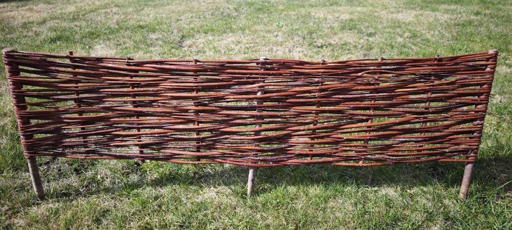 Płotek ogrodowy wiklinowy wbijany palisada obrzeże 120x30 cm  - 18szt. - Super stan, jak nowa! Polecam!