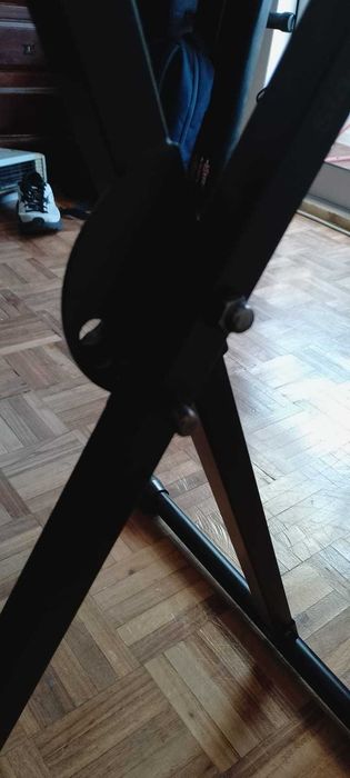 Teclado MIDI - 61 teclas c/ suporte