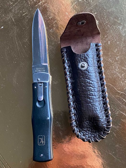 Vender uma faca para o turismo