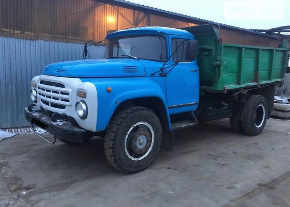 Вивіз сміття вивоз мусора є вантажники вивезення меблів дерева