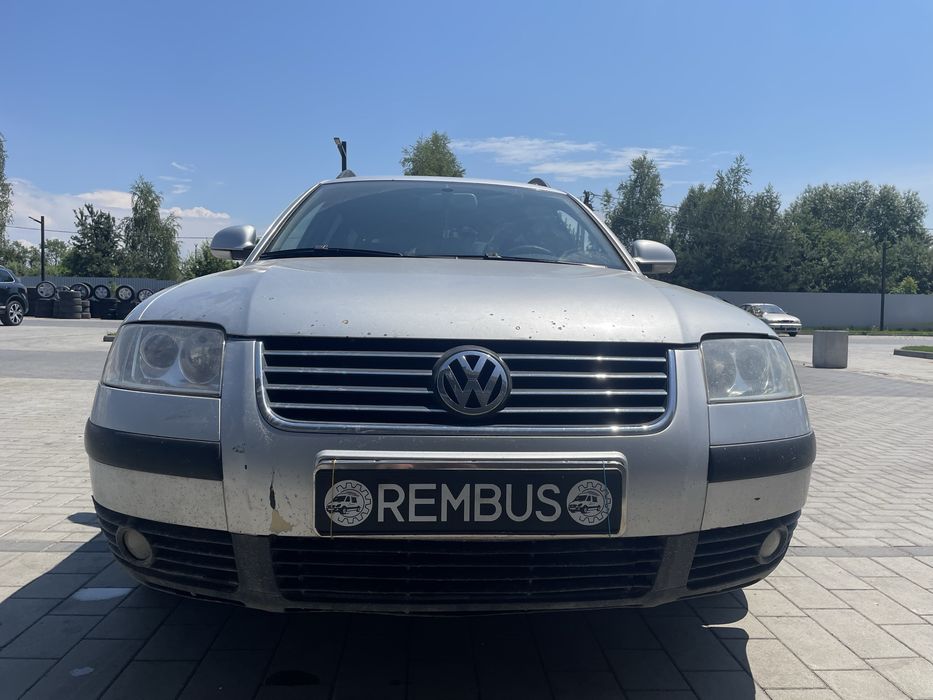 Бампер передній Volkswagen Passat B5+  Пасат б5
