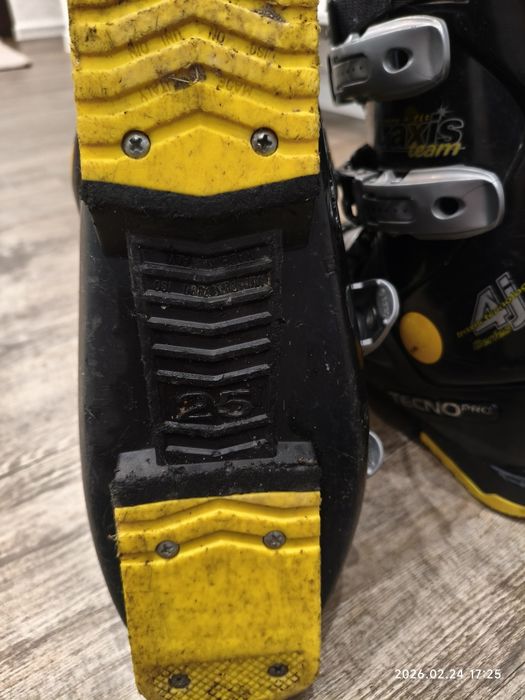 Buty narciarskie TECNO PRO Traxis Team – rozmiar 25 (286 mm)