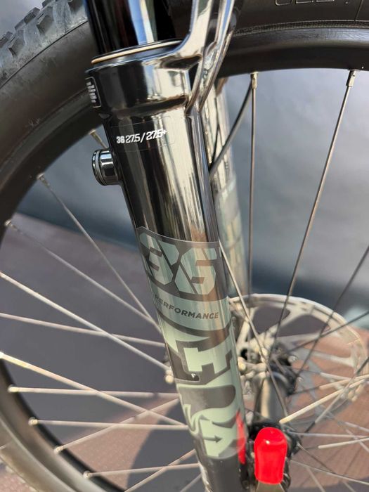 Scott Strike com upgrades