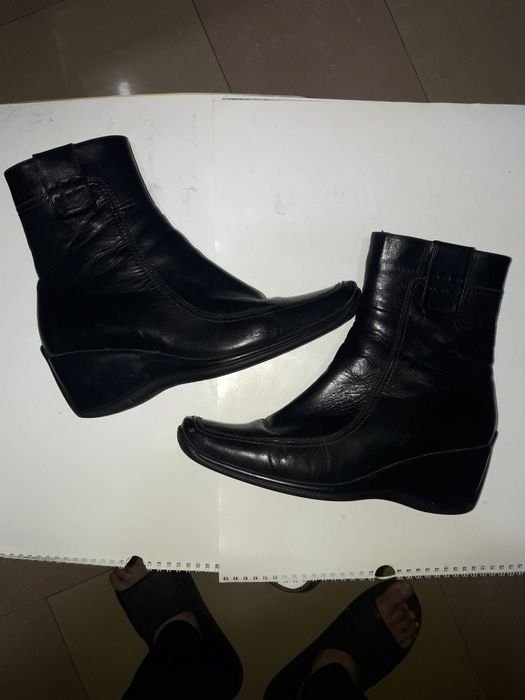 Женские зимние сапоги 37 раз.