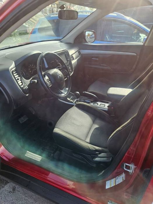 Mitsubishi Outlander 2017 року