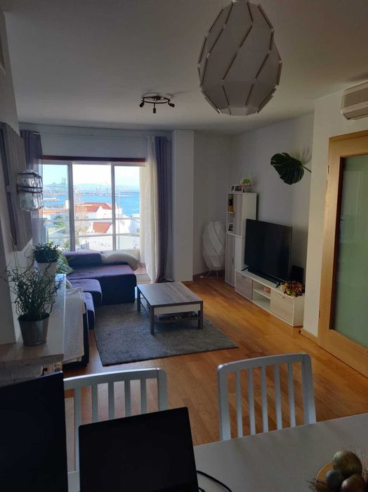 Arrenda-se apartamento recente em Sines