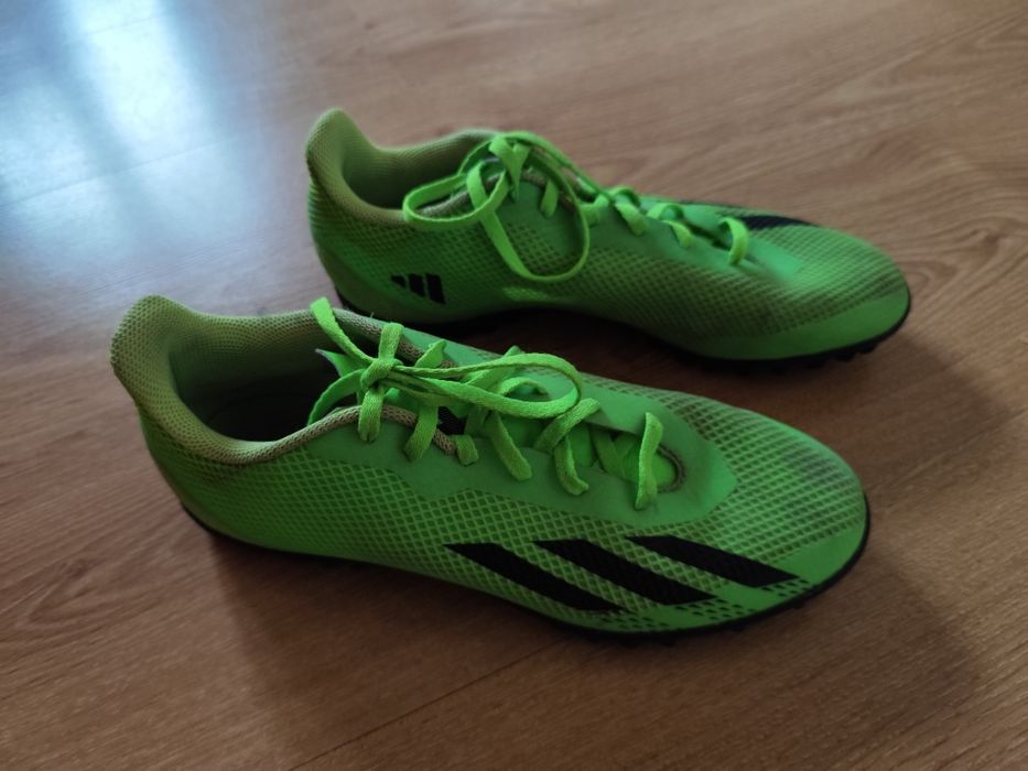 Turfy adidas 42 2/3 prawie nowe