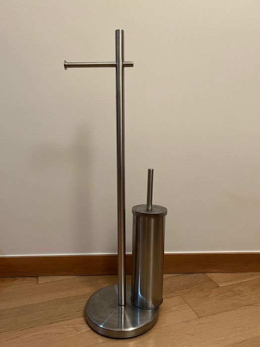 Piaçaba com porta-rolos