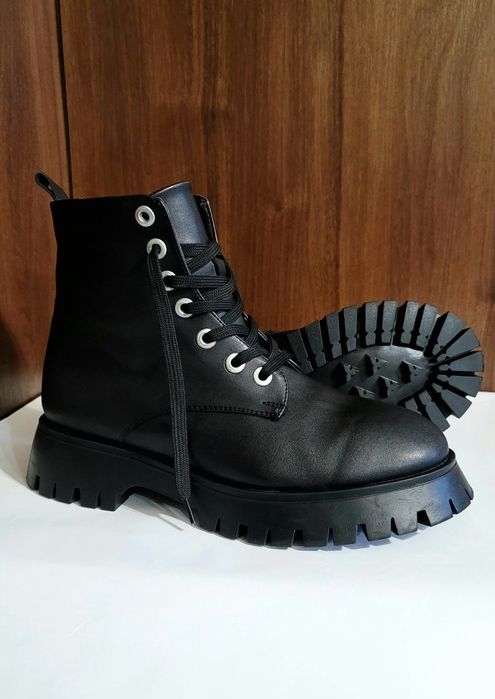 Продам ботинки lc waikiki демисезонные