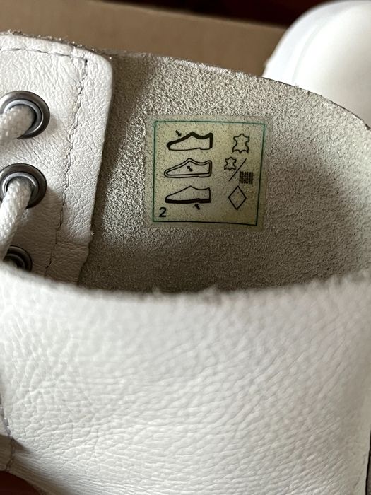 Dr. Martens 1460 Pascal Mono White