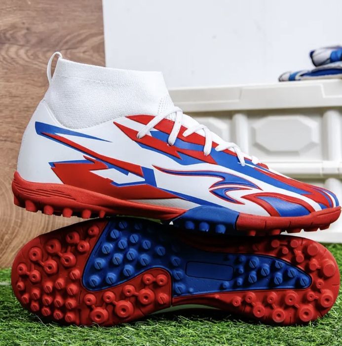 Нові  Сороконіжки,копочки,бутси, футбольне взуття,сороконожки