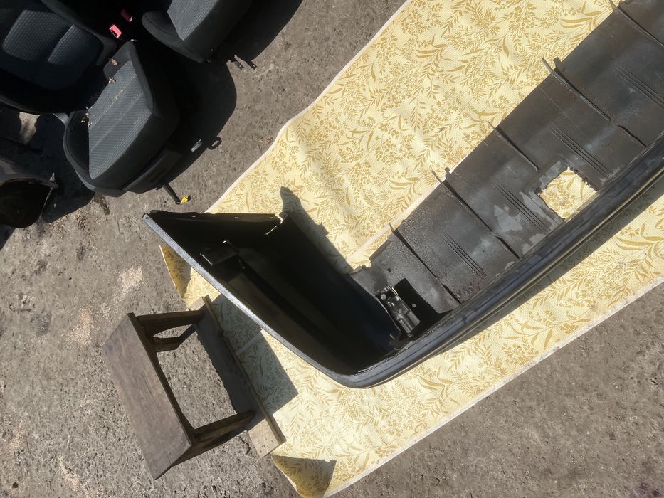 Задний бампер amulet фольксваген толедо toledo 1992 год