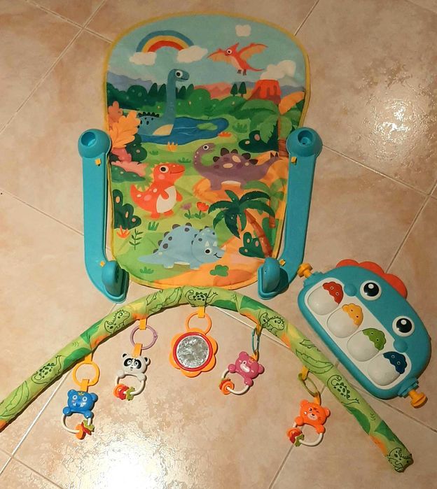 PIANO DE PÉ de Bebé Como Novo