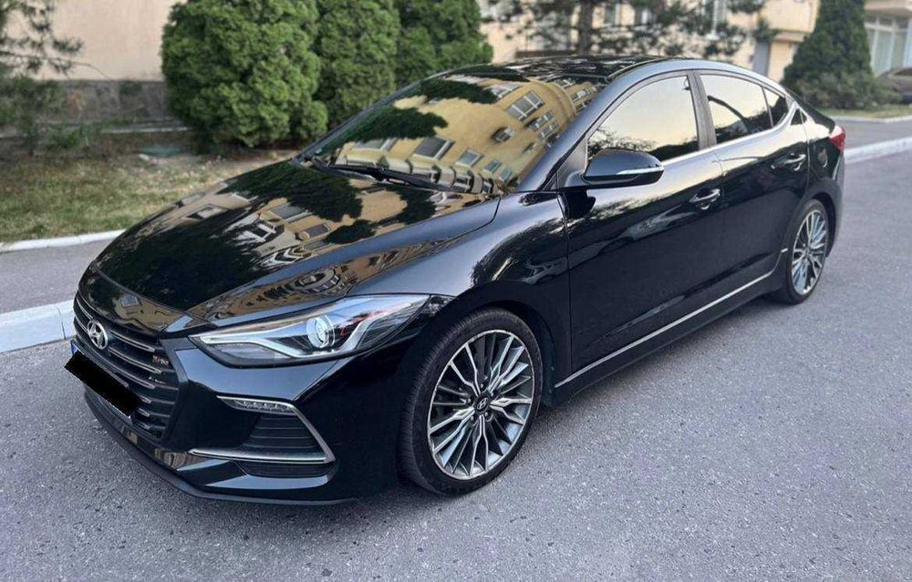 Оренда авто Hyundai Elantra 2700 неділя