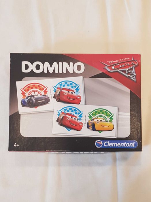 Domino carros faisca macqueen