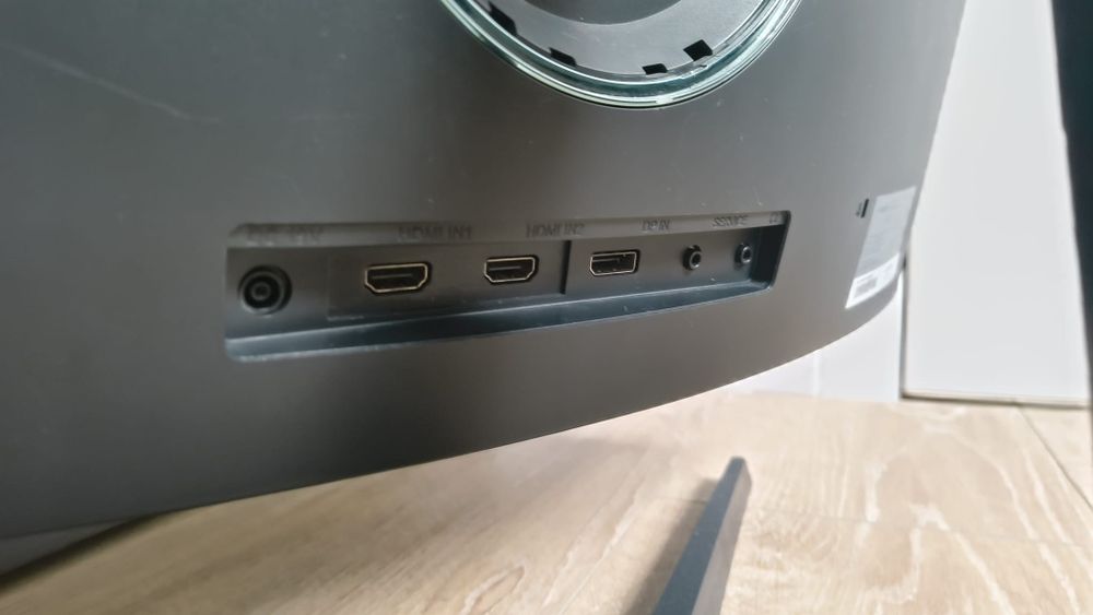 Monitor Samsung C24FG73 24" 120 Hz Zakrzywiony Uszkodzona matryca