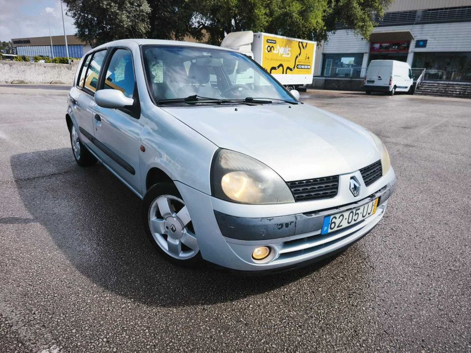 Renault Clio Ano 2002