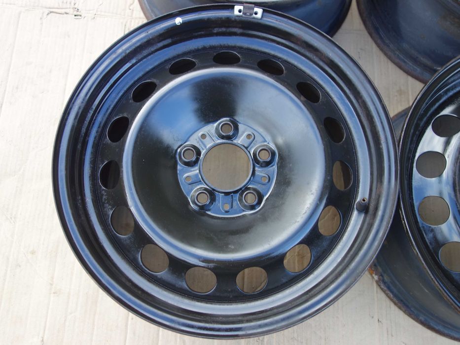 Felgi Stalowe BMW X1 E84 X3 F25 E90 F30 E46 17''' Oryginalne Et 34